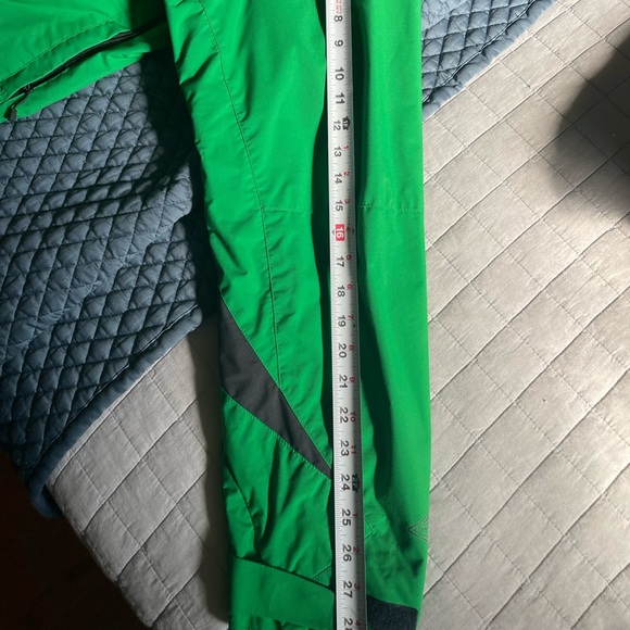 Columbia Omni tech green jacket with Hood - Picture 6 of 9